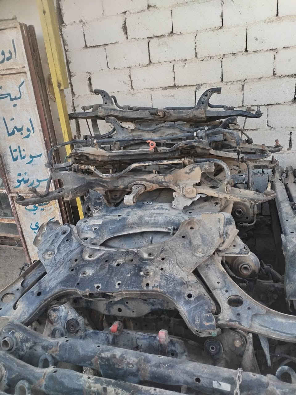علئ بركه الله يوجد فريممات سيدونا  والانترا  اكسنت كامله جمله سعر الجمله75 العنوان بابل الشوملي ***********
