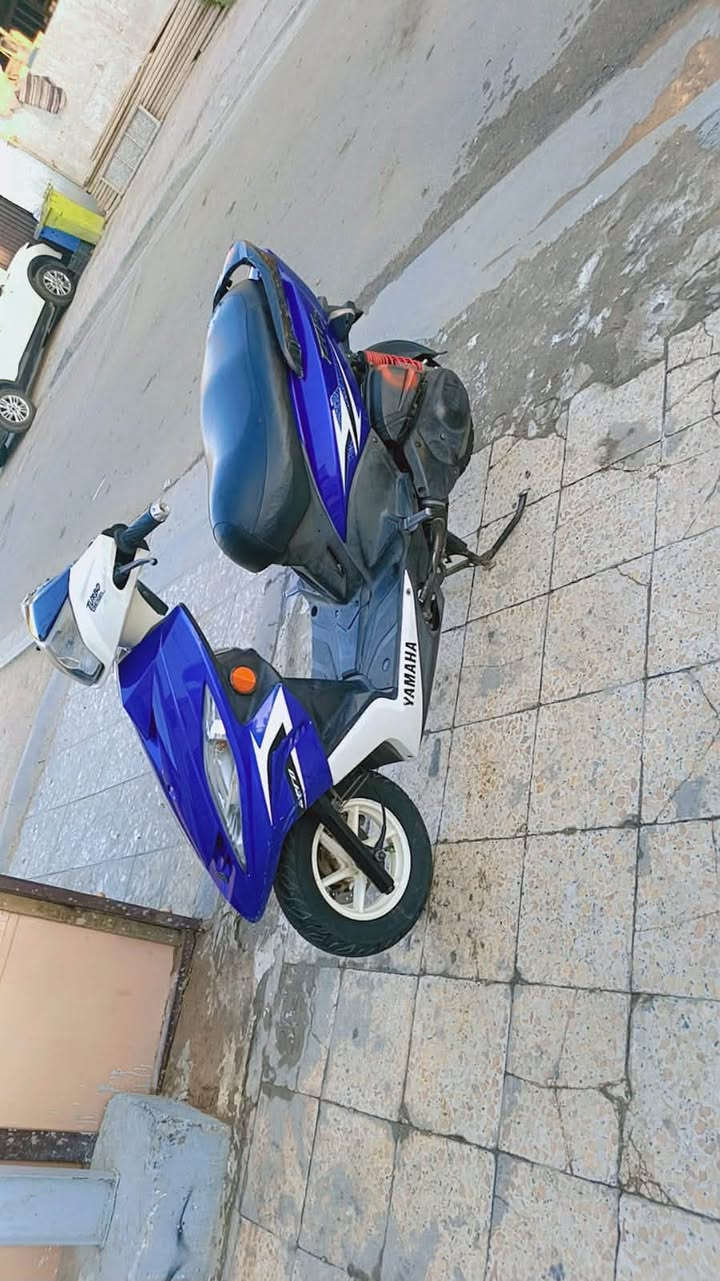 سلام عليكم دراجه جيتي آر لبيع فول نضافه مكفوله كفاله عامه دراجه صار اقل شهر من نزلته من رمبه مكينه مكفوله شلعه معدل تاخذه دراجه متعبك دراجه جديده. لمكان بغداد لبياع ممتواجد ع رقم  ‭***********‬
