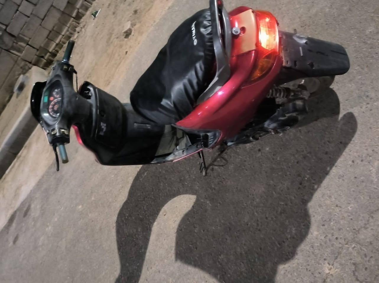 سلام عليكم دراجة فراشه نضيفة فحل مكفولة من كابريتر بنزات كفرات جدد السعر 350 وبيه مجال الاستفسار ***********
