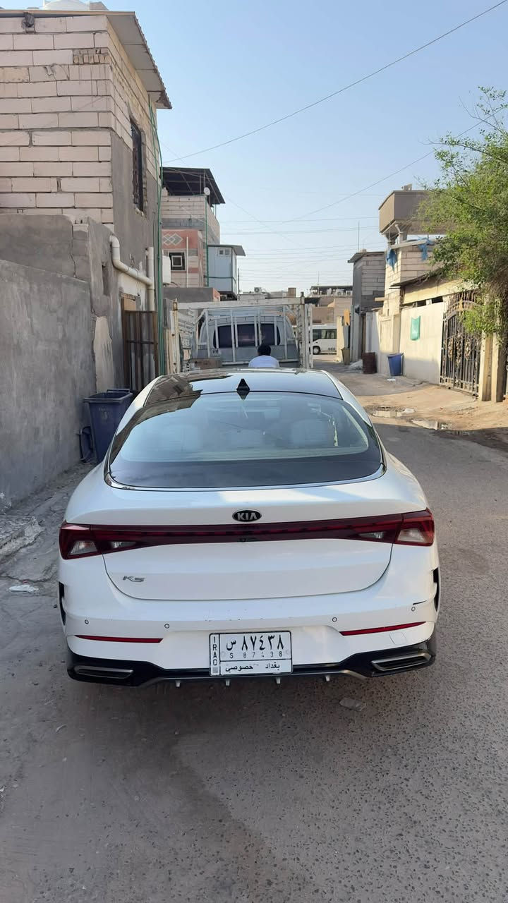 k5
خليجي مديل 21
رقم بغداد
فول ١/١
بصمة تحكم ستيرن 
تشغيل عن بعد 
محرك 2000
مثبت سرعه 
بانوراما
الضربه بيها جاملغ الخلفي جوه القبق البانزين وتكحيل بل جاملغ الامامي صفحه العبري   السعر180 وبيها مجال ***********
