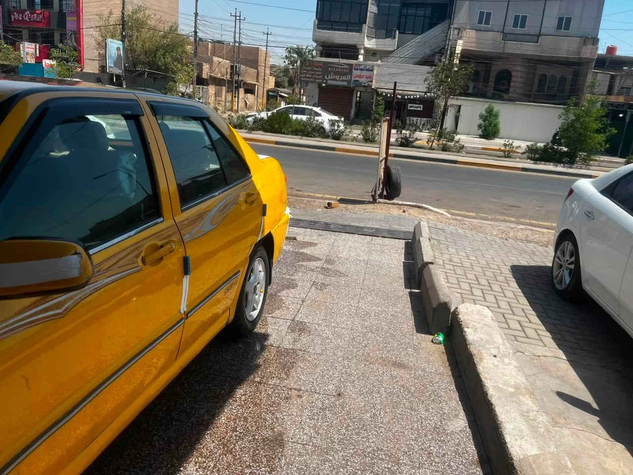 السلام عليكم شيري كوين موديل٢٠١٠ رقم انكليزي مصفره هيئه وغرامه السياره باسمي شرط التحويل رقم بغداد11مكان السياره بغداد  سعر ٢٠📞*********** ملاحضه المحرك بي تبخير
