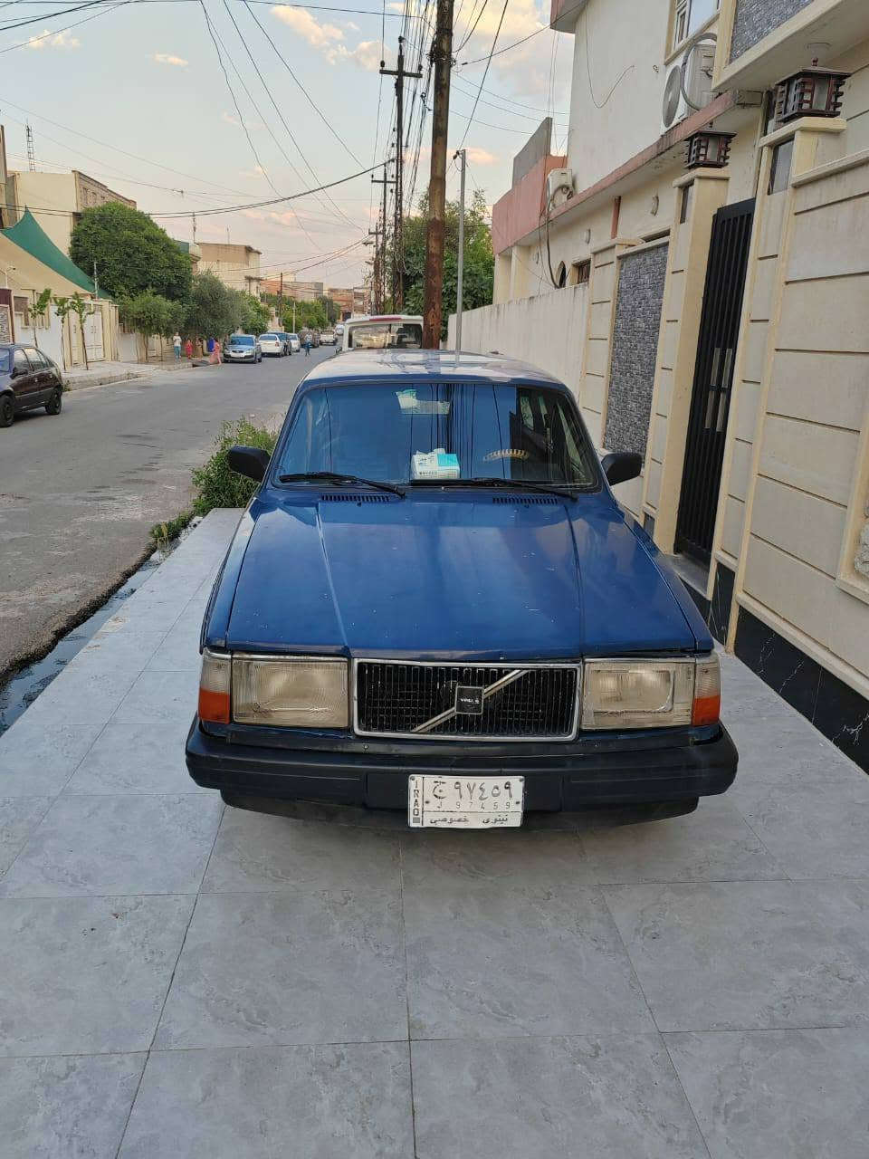 فولفو ٢٤٠ للبيع
السعر ٢٢ورقة مكان السيارة موصل حي الصديق 
***********

