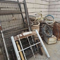 خردة حديد • براميل • قفص مكيف