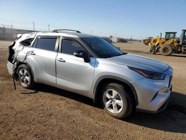 للبيع هايلندر 24 مصبوغه حزام والقماره بيها بارد بدون صبغ سعرها 21500
للاستفسار الاتصال على الرقم ***********
