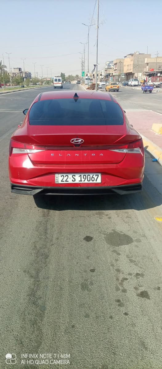 السلام عليكم         ( للبيع )
النترا امريكي موديل 2023  حادثها موضح بالصورة ( حادث خفيف)  راجع بارد + تكحيل بدون صبغ 

والسونار أيضاً موضح بالصور 
ملاحظة ( الباب الأيمن مصبوغ من امريكا )

مواصفات السياره 
بصمة تشغيل. بصمة أبواب.  تشغيل عن بُعد 

سعة المحرك 2000 دوش 

رادار امامي.     رادار خلفي.  حساسات خلفيه.   نقطة عمياء    
  تنبيه الخروج عن المسار ـ اوتو هولد 

صندوق ذكي
قياده ذاتيه.   مثبت سرعة.  ثلاث أنظمة قيادة 
تدفئه كشنات  

ماشيه 47 ألف كيلو 

ملاحظة ( السياره أربيل حره بأسمي تحويل مباشر )

السعر 150 ورقة وبيها مجال شي بسيط

للاتصال.      ***********
