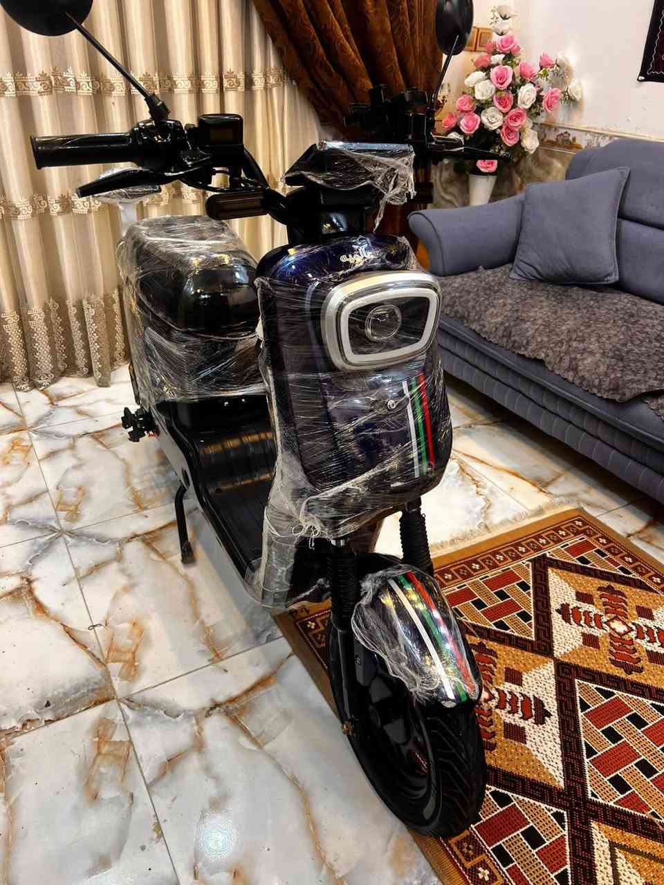 سلام عليكم دراجه R8بل كارتون زيرو زيرو بصمات ثنين سويجات ثنين  مثبت سرعه لايت لد بكلايت لد 5 بطاريت دبل 26 دراجه جديده لوك مرايات شاحنه اصليه والصور تحكم نضافه مكاني ناصريه مركز السعر اتصل وتدلل *********** واتساب واتصال
