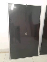 بلازما عدد 2 للبيع عطلانات يحتاجن كل وحدة شاشة فقط نضيفات جدا قليل است...