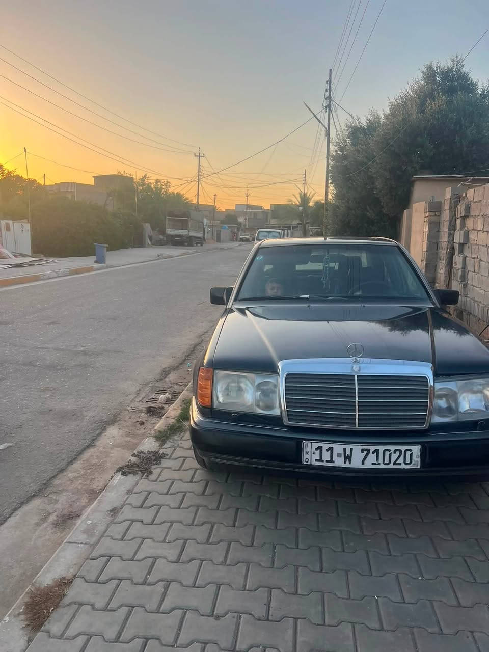 مارسيدس دب ١٩٩١ رقم بغداد مكينه ثنين ونص بطه محور  رقم بغداد العنوان كربلاء ***********

