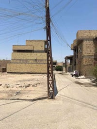 قطعتين • ٢٤٠م • ركن على شارعين