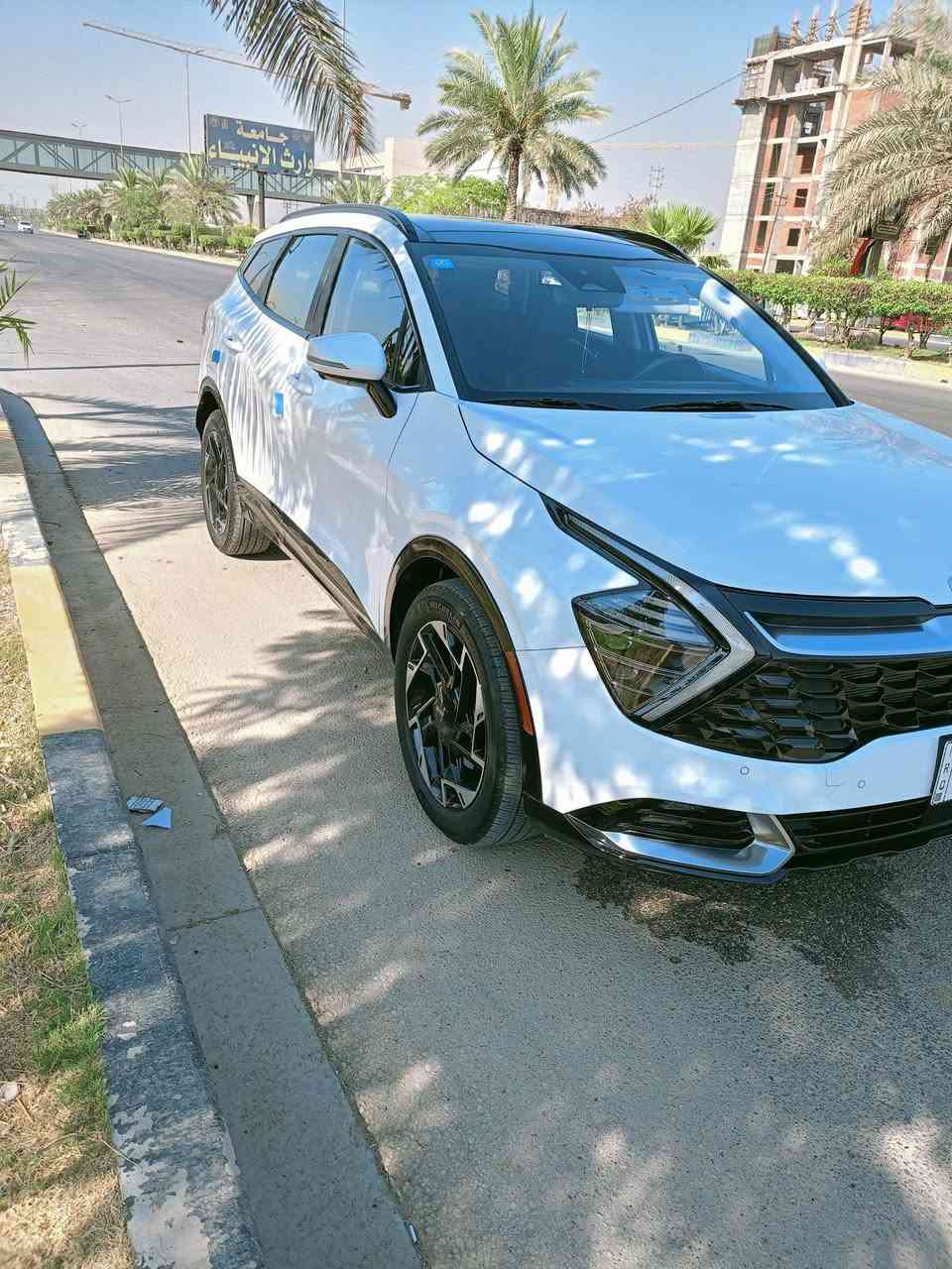 السلام عليكم
سبورتج برستيج موديل24 4x

 حجم لارج  المواصفات بيها فول من كل شي

5 كامرات 

سيارة جديده ماشيه17 الف محرك ٢٥٠٠ 

بانوراما طگتين

كشنات جلد 

جنطة گهرباء وتفتح من تقترب منها

بصمة ابواب وتشغيل وجنطة

فور ويل

تشغيل عن بعد

كراسي كهرباء

تدفئة كشنات تبريد كشنات

ستيرن تدفئة وجلد خياط

خزن كشن السايق ميموري

اشاير بالمري

 لايت اوتو

 اطفاء ذاتي

تبريد قطعتين 

 نزول منحدرات

مانع تزحلق

انظمة قيادة 

بلوجكترات

شاشة كبيره متصله وشاشة تبريد متغيره

عدادات ديجيتال

شحن موبايل امامي وبالكشنات الخلفيه

بل كار بلي واندرويد وكافة الخدمات

شحن وايرليس

انارة داخليه لمس

 لايت زينون لد امامي

بك لايت لد

حساسات خلفيه اماميه

رادارات جانبيه اماميه خلفيه

ويل كب حجم 19 

توقف ذاتي

هاند بريك دگمة

 وبعد بيها هواي مواصفات

السعر 230 وبيه مجال

***********
