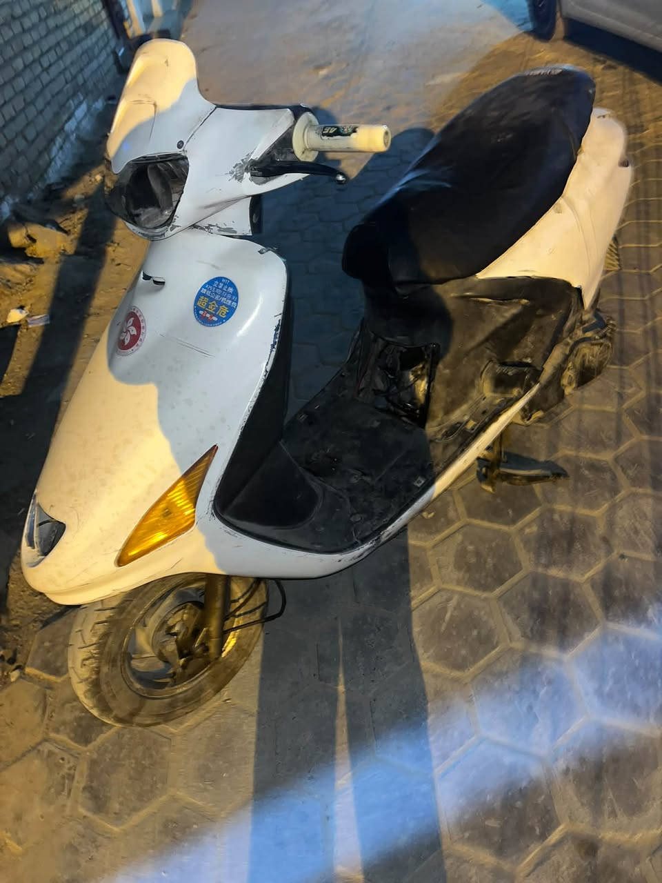 السلام عليكم
فراشه بيضه 
الدراجه كبالك هيج ابيعك 
هستوني مجفت تجفيت كامل بعدها بالسحك
ويم المصلح نروح اني وياك تسأله الغراض اصليه لو لا
مكاني نجف 
ب٢٧٥ وبيها مجال موجود ماسنجر وواتساب
)***********(
