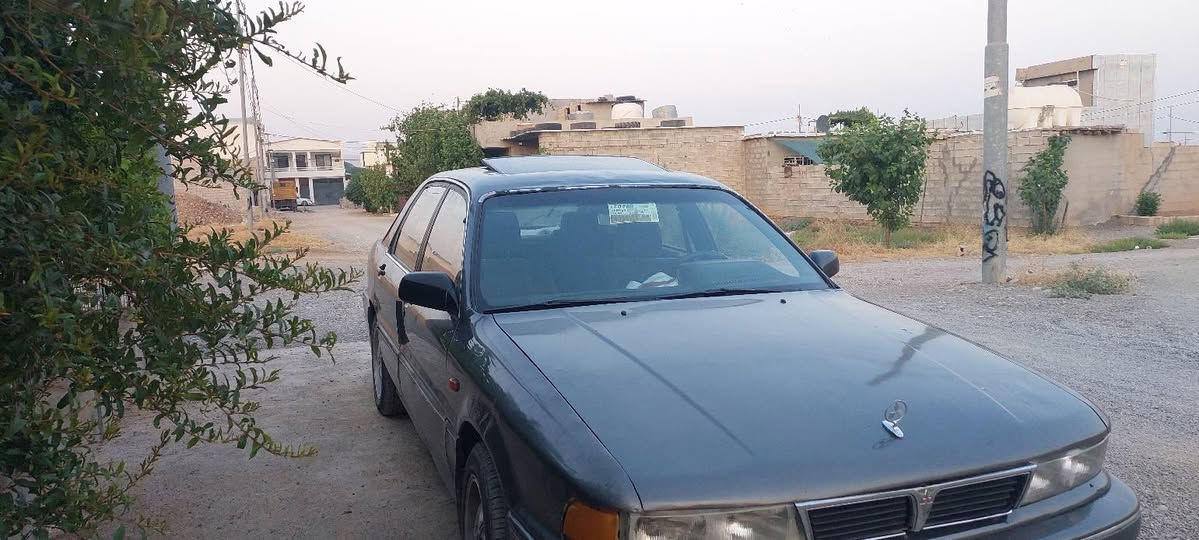 گڵانت  92 مەکینە 63 ئاڕم پلاستیک  هەمو گیانی بەشەرت گێڕ مەکینە توندوتۆڵی چوار تایەی لۆک  هیچ نقوستانی نیە  هیچ لێدرانی نیە 35گەڵاو محاملە  گۆڕینەوەش دەکەم لەسەر دڵ گرتن ***********
