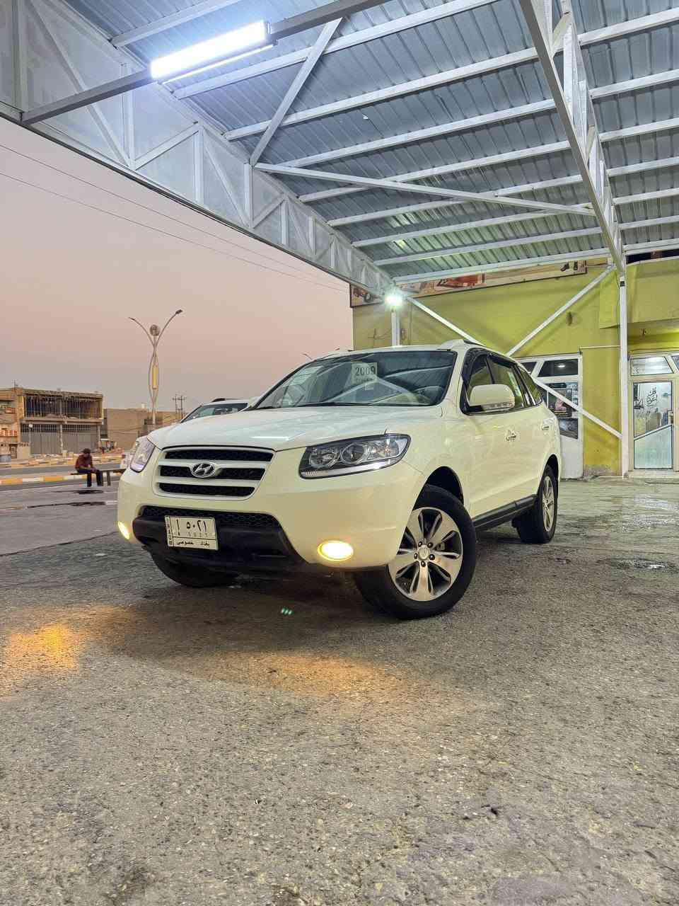 السلام عليكم للبيه هونداي سنتافي خليجي رقم بغداد تحويل مباشر فول مواصفات واحد ع واحد محرك 6سلندر 7راكب 3قطع تبريد فتحته كشنات كهرباء عدد2 دواخل بيجي حساس خلفي شاشه كامره مري شفط اشارة بالمرايه لد امامي تدفئه تبريد بالكشنات يدات نيكل ويل كروم السعر 110وبيه مجال بسيط اخوان سياره بدون قطرة صبغ بيه بابين تبديل نفس لون بدون دواخل وسونار بالمنشور السياره جاهزه من كلشي محرك مكفول لا فتح ولا بخار ولا صوت تبريد ثلج تخم تاير باتري جديد مكان السياره الديوانيه ***********
