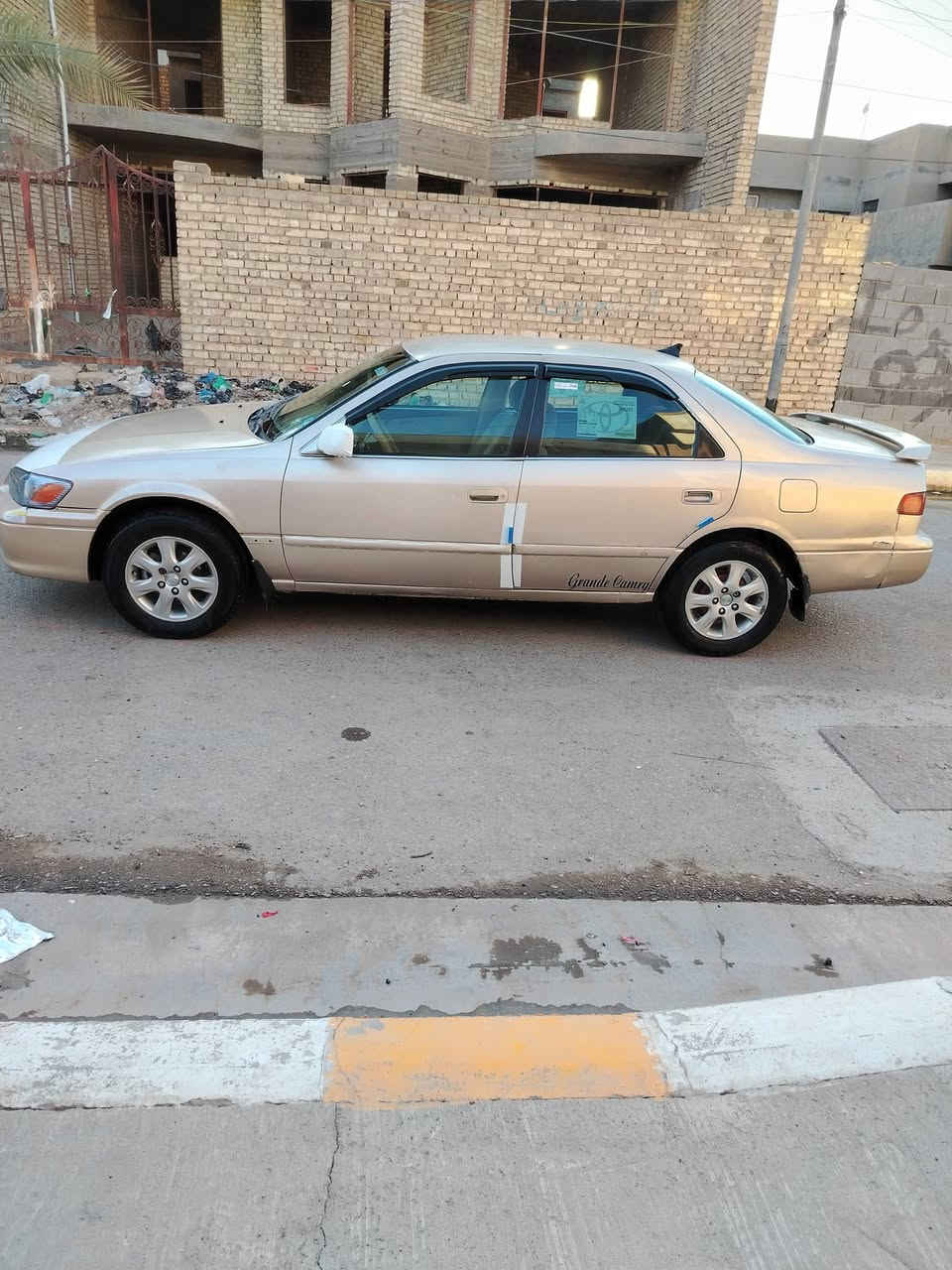 السلام عليكم  /للبيع كامري وارد امريكي موديل 2000 رقم بغداد الجديد وهزه جديده سنويه لغاية ال 31 محرك حجم 2000 نظيف وگير نظيف صدر امامي خلفي نظيف تبريد شغال ثلج شواصي ولغود كفاله قماره كفاله وتكم كفاله السياره مصبوغه احزام جماليه بدون دواخل تحويل مباشر تشتري اكاتبك عقد مروري مكان السياره الانبار فلوجه الاتصال ع الارقام    *********** *********** السعر 65 وبيها مجال للشراي تجي تشوف وتدلل للبيع فقط يعني مااراوس
