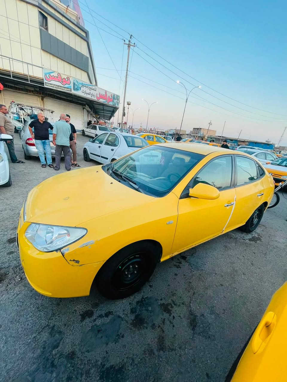 سعرها 68 وبيها مجال كلش قليل الانترا  افانتي 2008  خليجي مكينة 1600 دكشن عالي رقم بغداد انلكيزي  مصفره هيئة  وغرامات السياره جاهزة كير ومكينة وحدادية وتبريد ثلج حادثها جاملغات خلفية من فوك فقط لا حوض ولا دواخل ولا لغود ولا شواصي وسياره فقط كشرتها تعبانة ابيع هل موجود مكاني ميسان الماجدية شراي يتصل ***********
