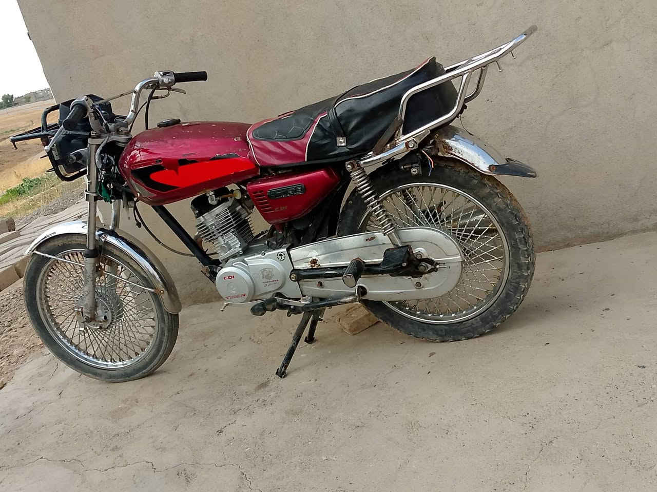سلام عليكم تايكر موديل 20وزن ثقيل محرك معمر بستم ولفات فقط كهربائية فقط اشتير مابي وبك لايت الباقي كلوو جديد نشاط فول اسعر 350وبي مجال المكان قاطع السبعاوين الاستفسار اتصال ***********
