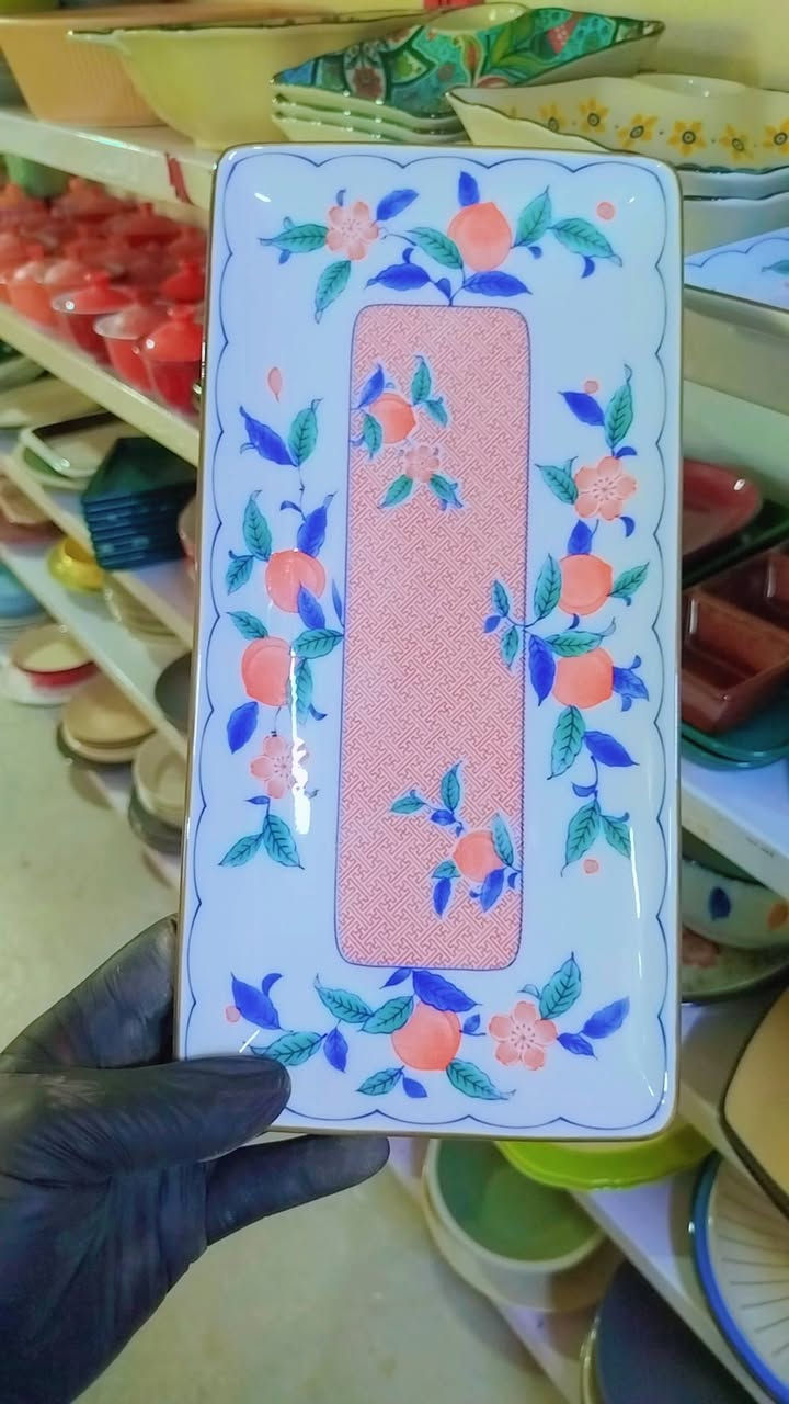 🍽️✨ وەجبەی نوێی قاپی ئەورووپی ✨🍽️

🌟 تازە هاتووەتە دووکان
                       🇪🇺 قاپ و کەوچکی ئەورووپی بە کوالێتی بەرز 

⭐ باشترین کوالێتی، هەڵبژاردەی ژیرانە بۆ ماڵەکەت

📍 سەید سادق – گەرەکی حەسار
نزیک مزگەوتی عومەری کوڕی خەتاب – خوار ئاوەکەی حەسار

📞 ***********

گەیاندن هەیە بۆ تەواوی کوردستان 📦
