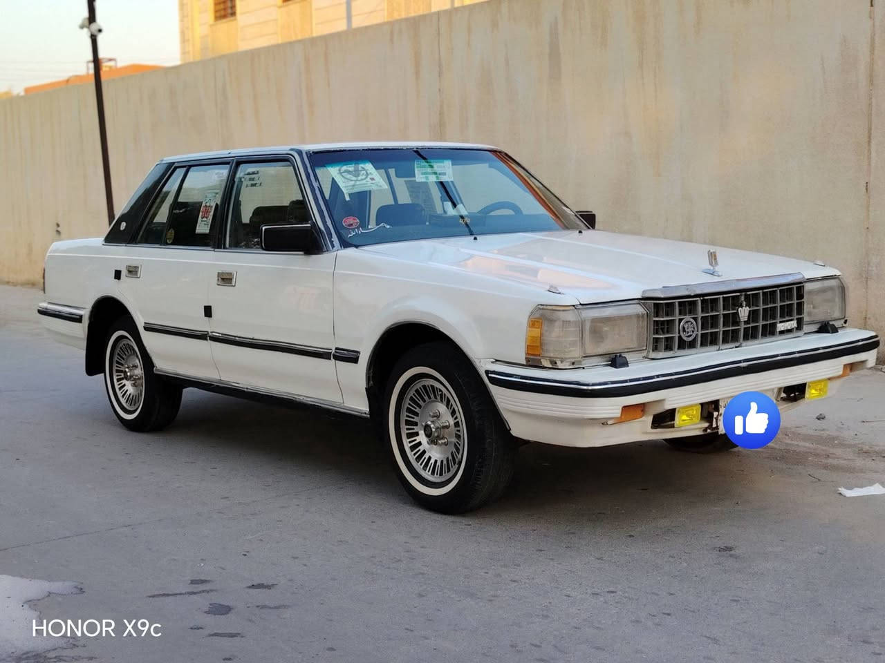 السلام عليكم للبيع سوبر موديل 85 رقم نينوى انكليزي بسمي سنويا لل31 محرك وكير اوتوماتيك صبق دواير السيارا شرط من الدعاميا لل دعاميا السعر 47 بيها مجال مكان السيارا موصل جانب اليمن الستفسار *********** //***********
