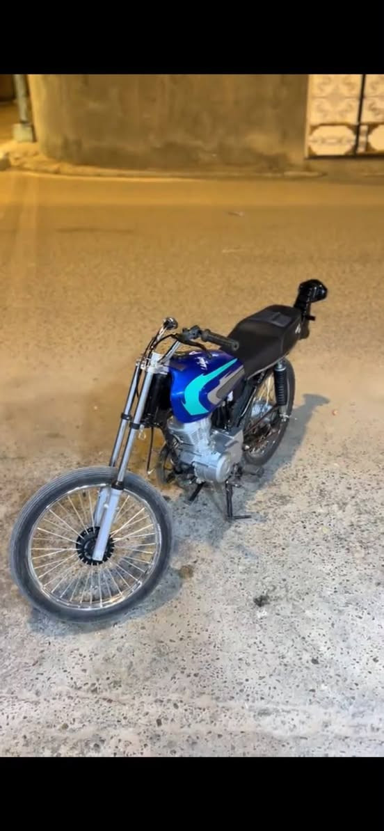 سلام عليكم دراجه ايراني شلا مجه 23 مكينه مفتوحه ولفات فقط سعر 600 ببه مجال قليل حك جيه مكاني بصره ياسين خريبط دراجه ادوات ادوات ادوات رقم الهاتف ***********
