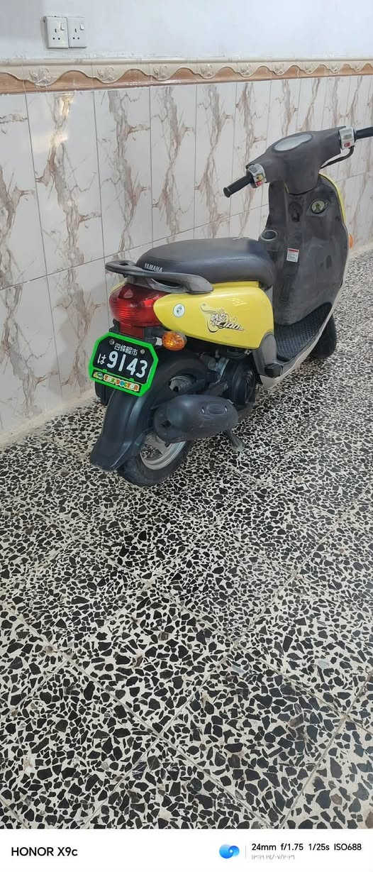 سلام عليكم شباب دراجه فله مكفوله مكينه بلادي ما مفتوحه كفرات بلاديه دراجه كلهه ختم واحد اوراق 
والسرعه 120 وال مايشتري لا يراسل للاستفسار ***********
