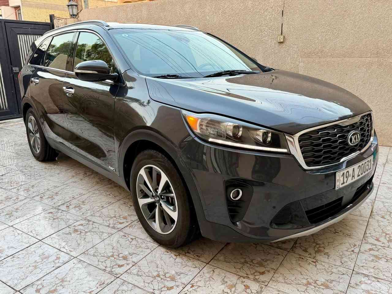 سورنتوا 2019 وارد امريكي كلين تايتل كفاله من ضربة وصبغ وتبديل حتة الدعاميات ماشية 57  رقم كربلاء باسمي فول مواصفات ستة سلندر بصمة جنطة كهرباء تدفئة كشنات كيجات الكترونية لدات لايتات زنون بك لايت لد حساس امامي خلفي  سيتم سماعات سبعة راكب 3 قطع تبريد كاملة من كلشي تخم تاير حدادية تبريد تدفئة مواصفات فول عدا البنوراما  مكان السيارة كربلاء *********** كربلاء, العراق
