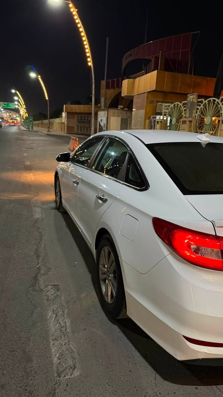 السلام عليكم سوناتا ٢٠١٧ وارد امريكي سونارها مع الصور  ووره السونار صار بيها حالوب بسيط  السياره جديده بمعنى الكلام صدر ودسكات وفلنجات البارحه انشدن  السياره ادامه كامله شرط حتى السيرفز ممشتغل المكينه والكير شرط جدد وبدون فتح ولا بخار ابد  السعر     ١٢٠ ورقه 
المكان الكوت مركز المدينه
***********
