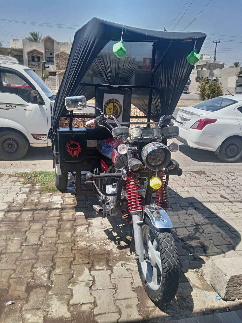 ستوته للبيع أسود بلادي ما مصبوغ  بلادي موديل ١٨ محرك مامفتوح أوراق كامله بليته موجوده السعر ١٣٥٠ بي مجال كركوك حي النصر هاتف ***********
