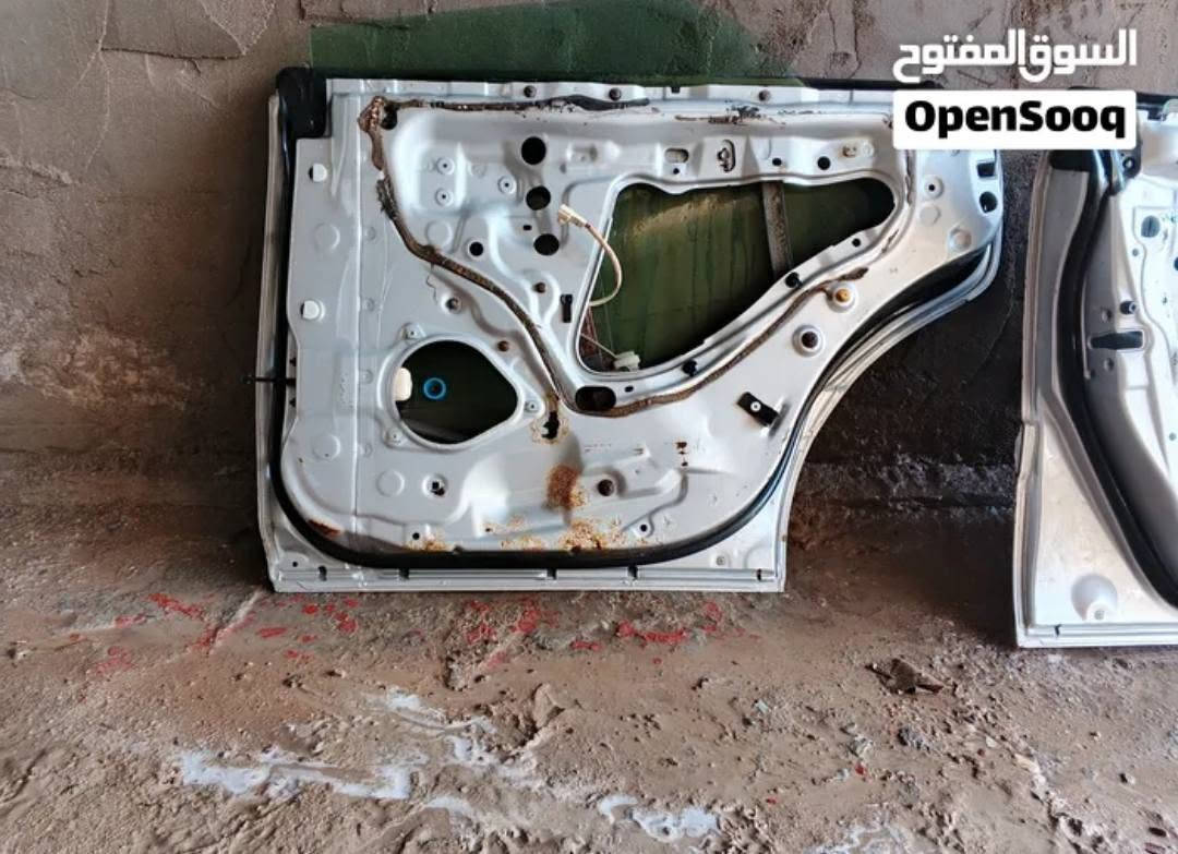 بيبان راس الثور فلات مع جام عدد اربعة بلاد  
البيبان بحاله جيدة 

العنوان بصرة شط العرب 
للتواصل ***********

السعر 150 الف وبيهن مجال حك الجية 

علما لا يوجد توصيل

نص مكتوب في الصور:
- السوق المفتوح OpenSooq