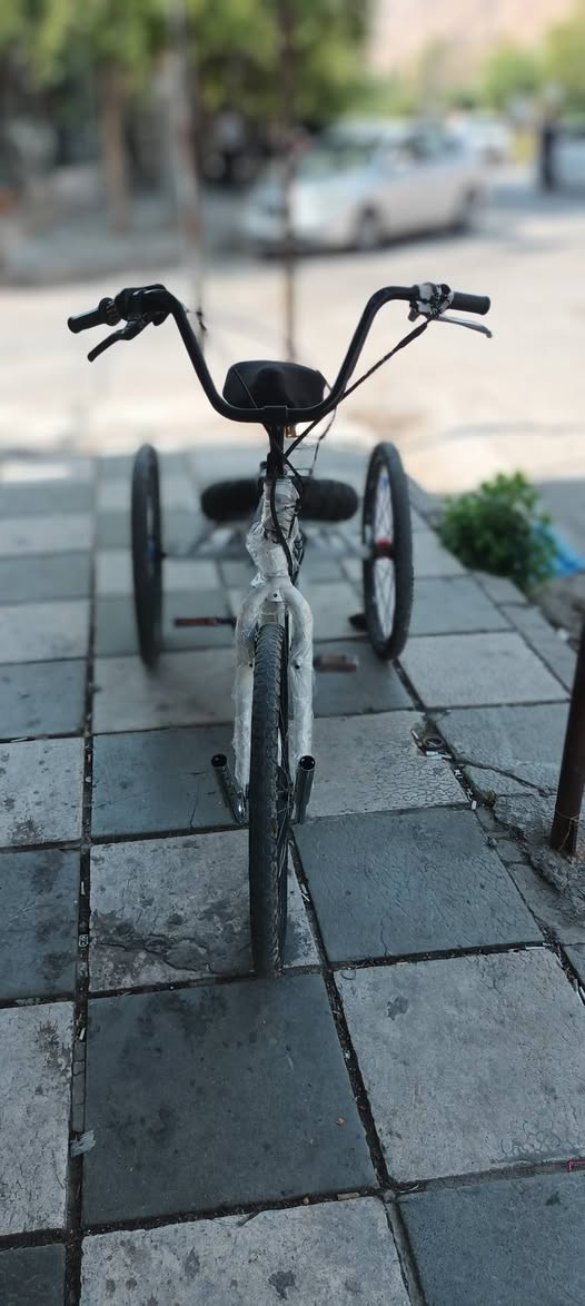 پایسکلی سێ تایە بێکێشەیە گێڕە ویل سحودی نرخی90هەزارو محامەلەبۆزانینی زیاتر*********** شقلاوة, أربيل
