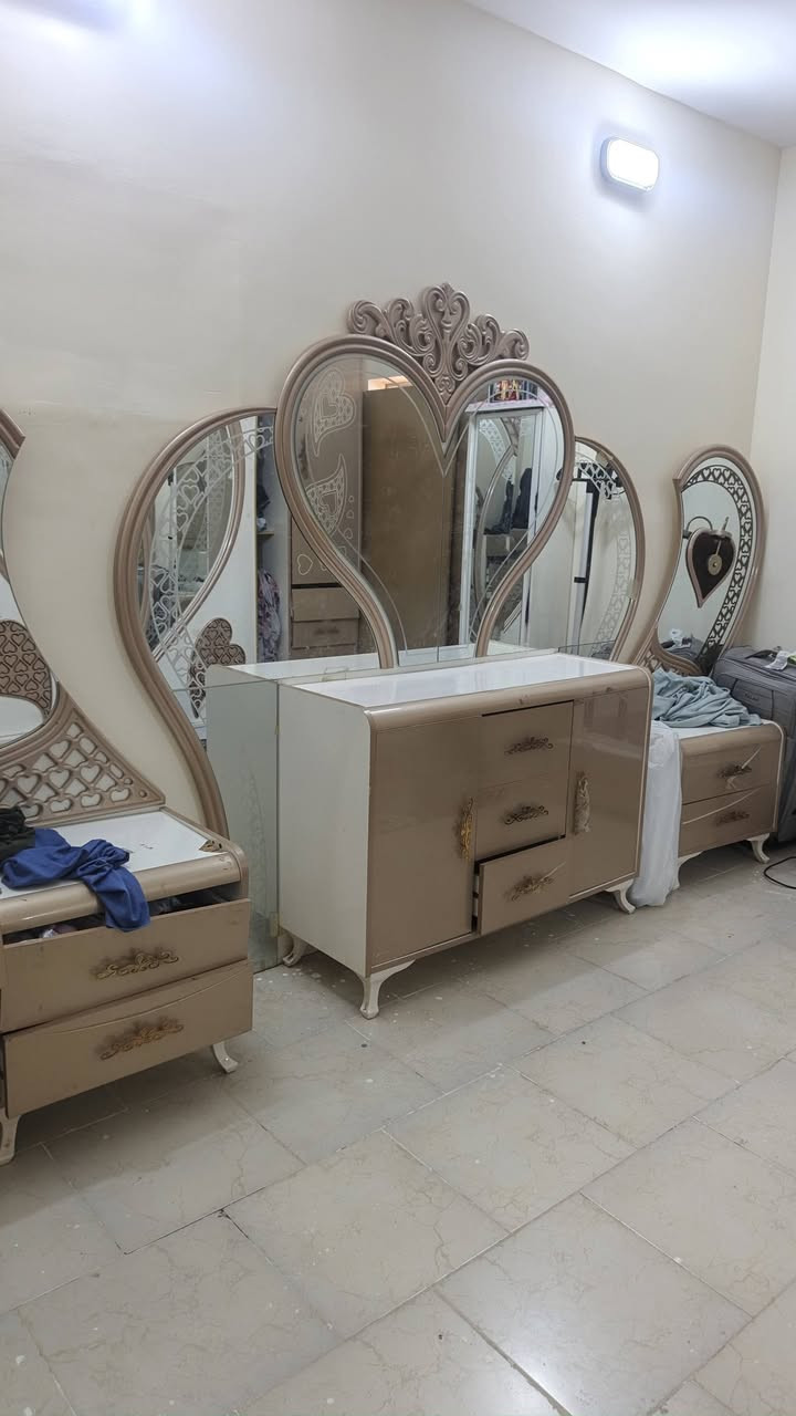 غرفه نوم تركي غشب ثقيل عوزة نجار يرتبه 
سعر ٥٠٠ ////***********
