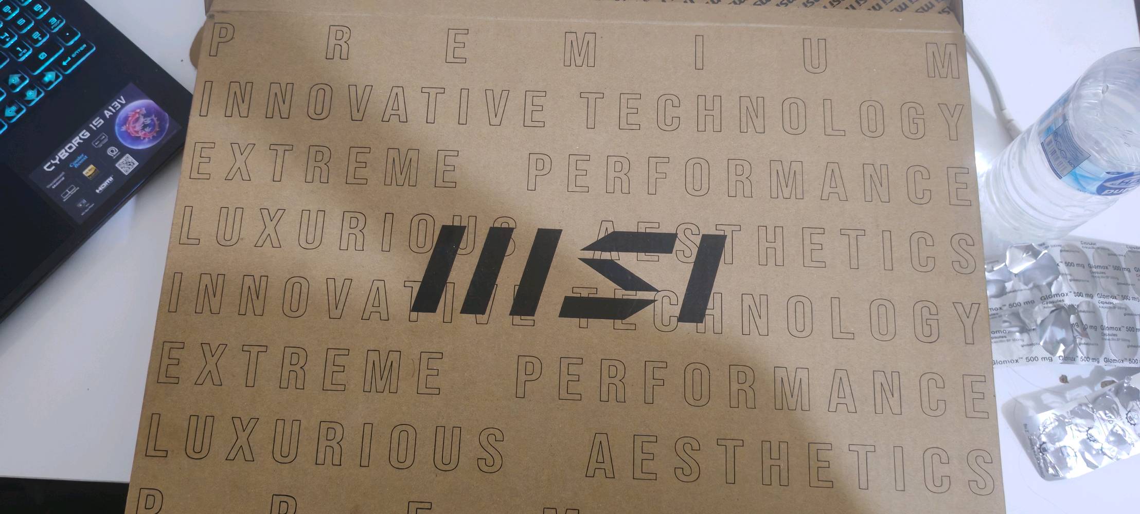 لابتوب msi cyborg 15 a13vf نظيف جدا جدا جدا