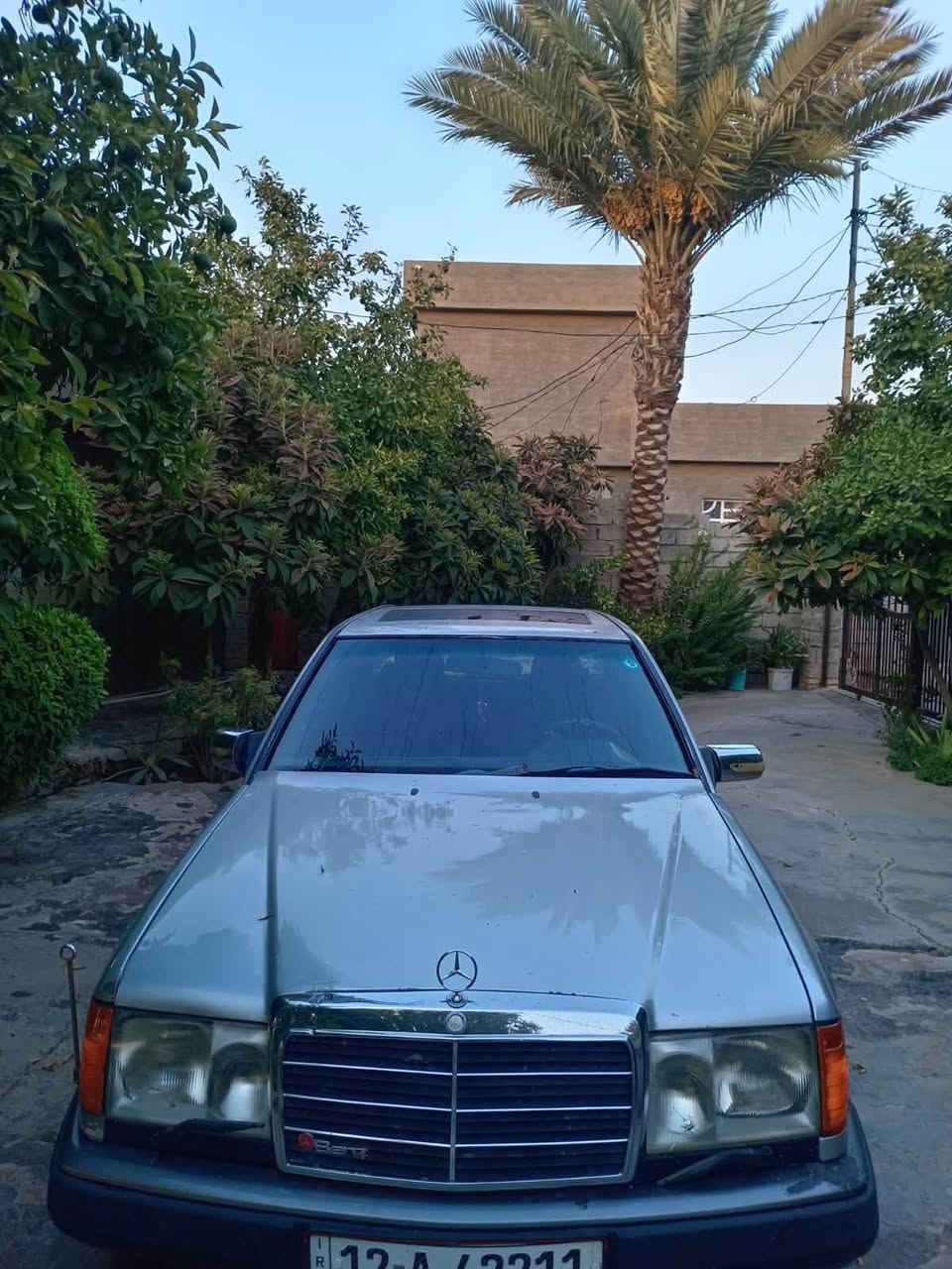السلام عليكم دب للبيع موديل ٨٩ سنويه لغايه ٢٠٢٩ محرك مكفول تبريد قواعد دبلات سليمه  رقم نينوى انكليزي  السعر ٥٥ وبيها مجال رقم الهاتف ***********  مكاني صلاح الدين
