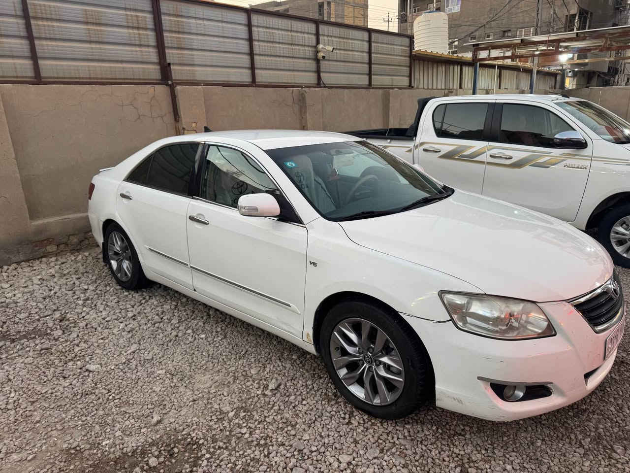 تويوتا اوريون
موديل ٢٠٠٧ خليجي 
رقم بغداد الدولي باسمي 
كير ومحرك افلون بلاد ٣٥٠٠
جاهزه كير محرك حداديه تبريد 
كل نقص مابيها 
بنيد مبدل وباب خلفي نفس اللون واصلي بدون صبغ او اي شي عابر 
السعر ٩٥ وبيها مجال
مكان السياره السماوه مركز المدينه
*********** Singapore
