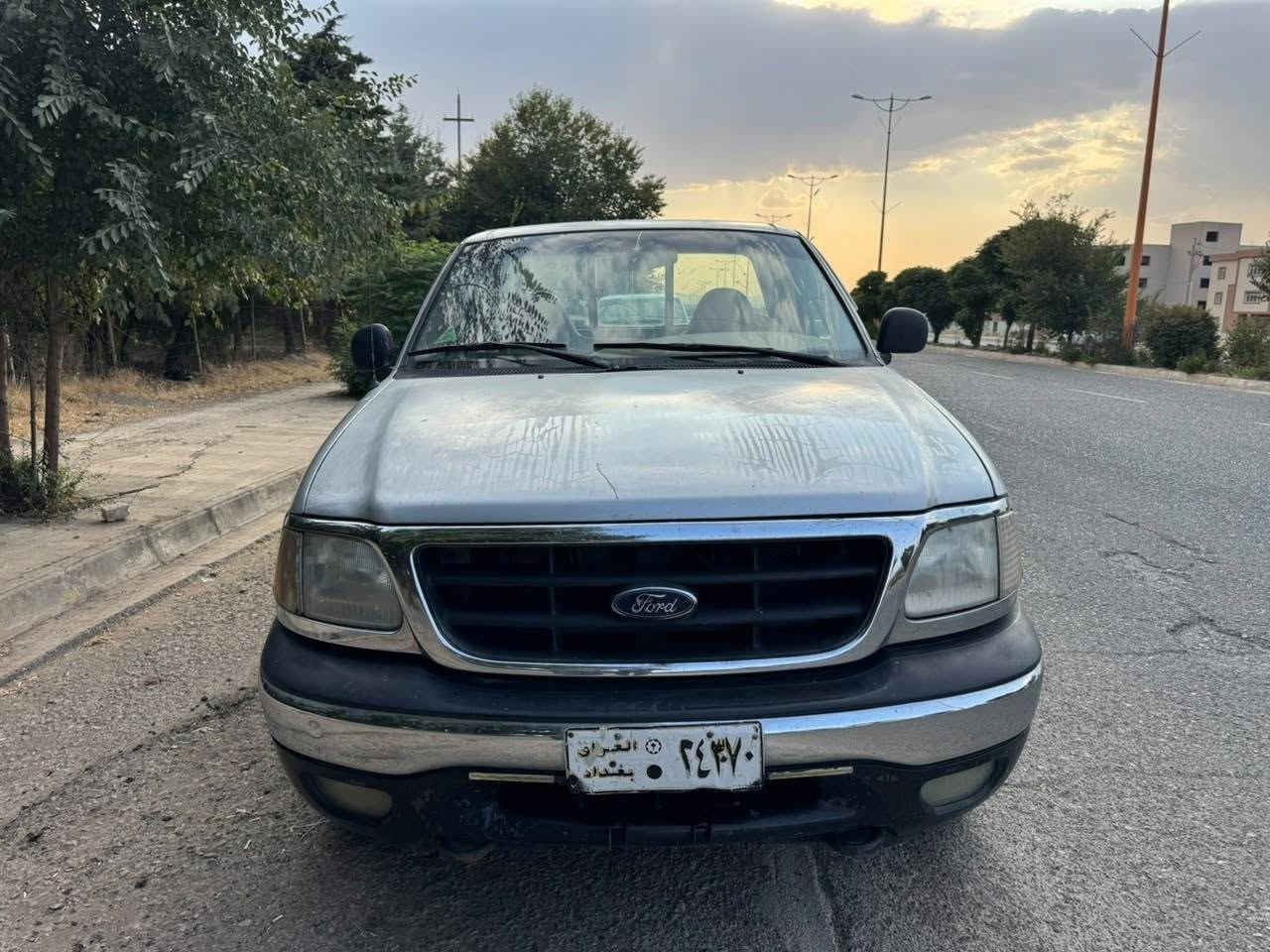 فۆرت f150
ئۆتۆماتیک ئاڕمی پلاسیکی سلێمانی بەشەرتی ئەولە یاتی مرور دەتوانیت بیخەیتەسەر خۆت مۆدیل  2002مەکینە  3000ی vvtiبەتە و شەش بستن.گێڕو مەکینە بەشەرت  تەبرد لەسەر سوچ  بێبۆیاخ  لێدرویەکی بان چەمەلغی هەیەو چاک نەکراوە وکەمێ کاڵبونەوەی بان بۆنید ی هەیەو لەوێنەکدا دیارە شێلمانێکی چاکی هەیەو ماڵی بارە
 نرخی   40 گەڵاو کەمێک  مەجال 
 ژمارەی ساحێبی سەیارە

***********
*********** السليمانية, العراق
