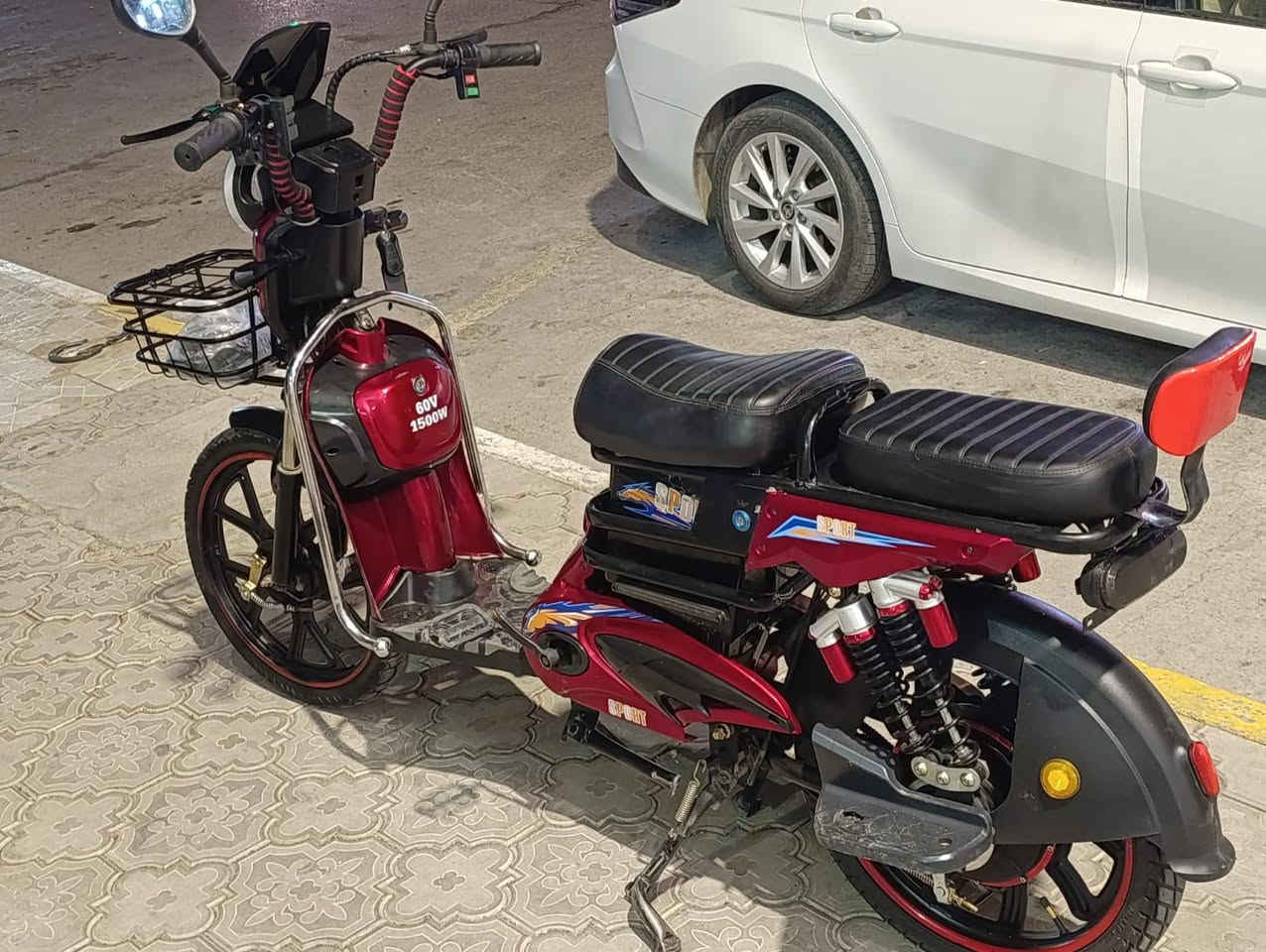 ماطور شحن حجم 20 اخو الجديد موديل 26 استعمل شهرين فول مواصفات 5 بطاريات بشرط مكان أربيل هفلان سعر 350 الف ومجال 
*********** وتس أربيل, العراق
