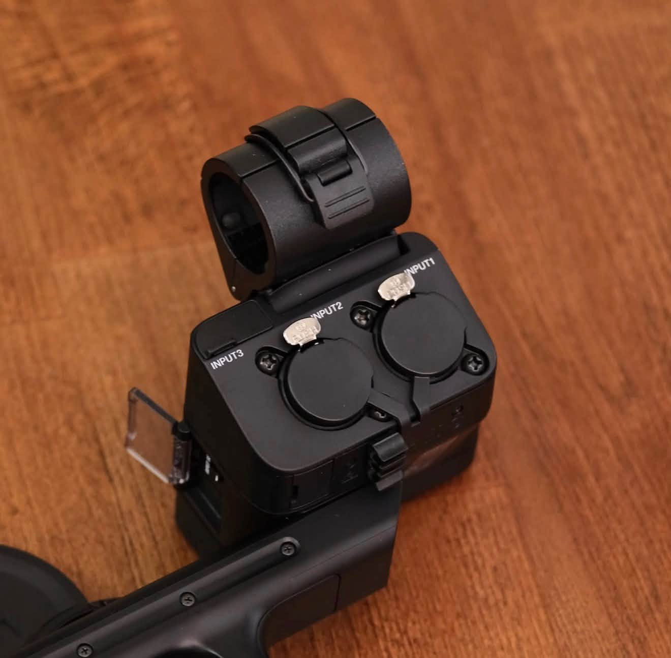 Handle XLR Fx3-Fx30 
للبيع السعر 250 الف نهائياً مامستخدم
***********
