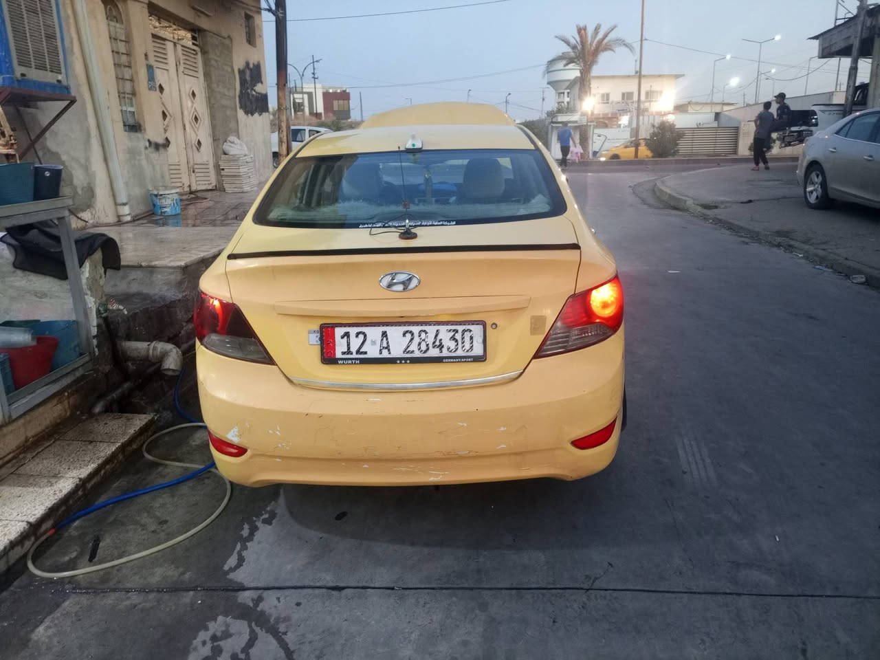 سياره اكسنت  12 مكينه انتره فول كير عادي طخم تايرات جديد تبريد شغال السعر 88------***********----***********
