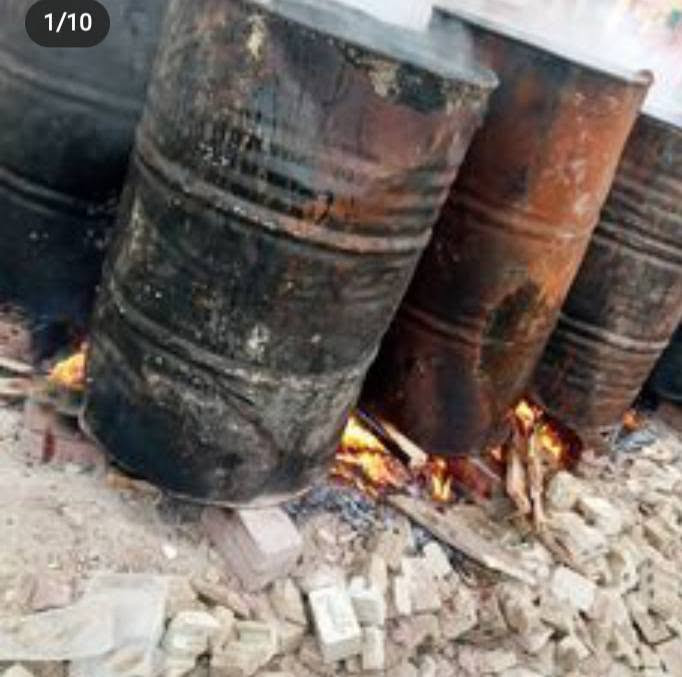 اسعارنا مناسبه وعملنه شرط النجاح وفق الفحص الهندسي***********  يوجد لدينا كافة انواع الزفت وتطبيك الشتايكر وتصليح الأسطح واعادة الماستك للإستفسار الاتصال على الرقم التالي  ***********.   🌧️🌧️🌧️  ***********🌧️🌧️🌧️🌧️ النجف, العراق

نص مكتوب في الصور:
- 7/10
- 5/10
- 1/10