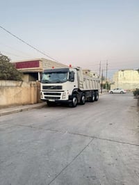 فولفو ٢٠٠٥ • حجم ٤٢٠ • تاير جديد