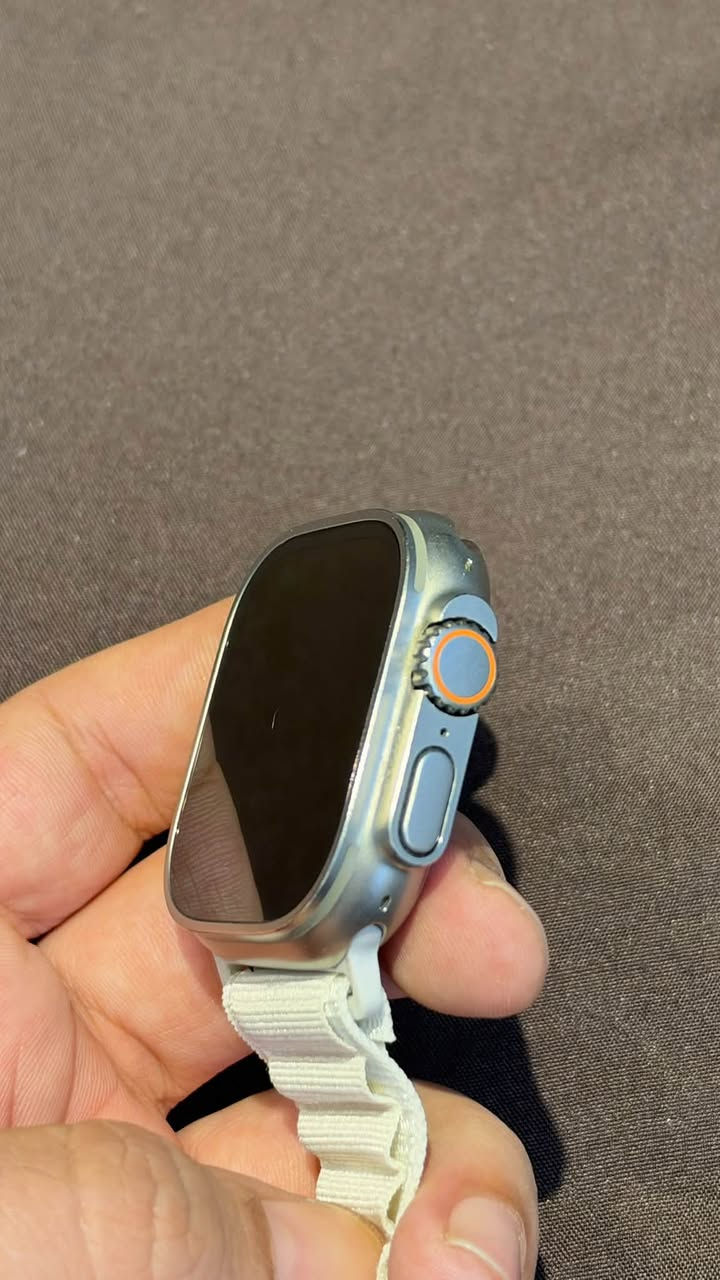 أبل واتش Ultra 2 • تيتانيوم • بطارية ٩٣٪