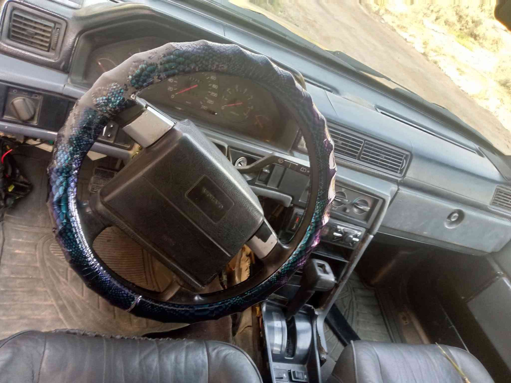 فالفو موديل 92 سنويه جديده انكليزي رقم نجف مكينه وكير بلاد بخاخ اوتوماتيك حداديه جديده تخم تاير جديد كهربائيات شغاله تبريد مايشتغل مكان سماوه السعر 48 وبيهه مجال بسيط للاتصال ***********
