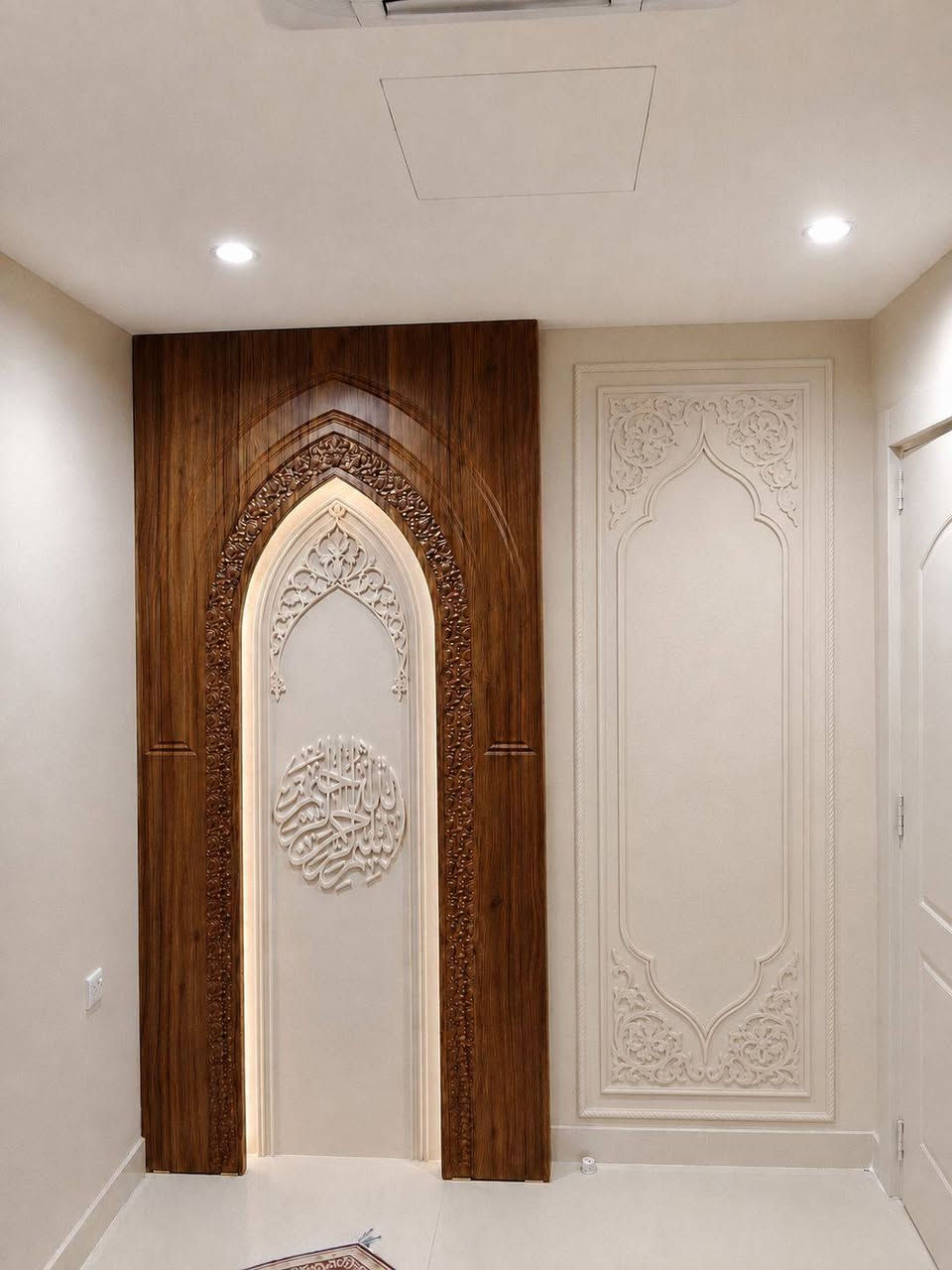 نشتغل قطعي وعلى المتر وعلى اليوميه بخدمتك عيوني وتدلل*********** واتساب او فون للتواصل كادرنا مصري عراقي بخدمتك
