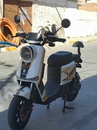 وبركاته دراجة شحن R11 اخو الجديد للبيع  شغال كامل ما بي اي نقص  بطاريا...