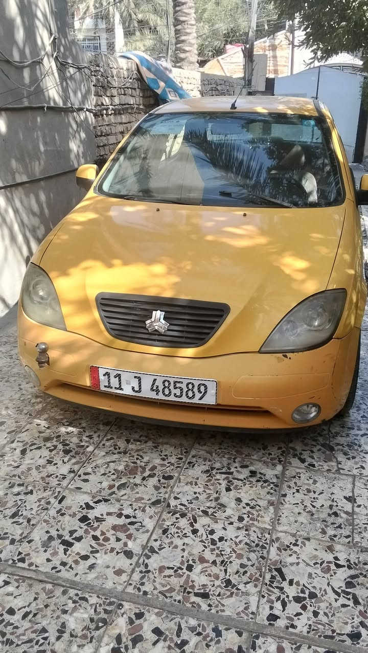 سيارة طيبة للبيع موديل2015 مكفولة كفالة عامة بيها فقط طخطخات بسيطة وشوية خياس بالهلالات محرك گير تدفئة تبريد مصفرة هيئة وغرامات علما السيارة باسمي بس يرادلهة زوج تايرات التواصل على الرقم*********** بالرقم بي واتس اب مكاني بغداد البلديات السعر35وبيهة مجال
