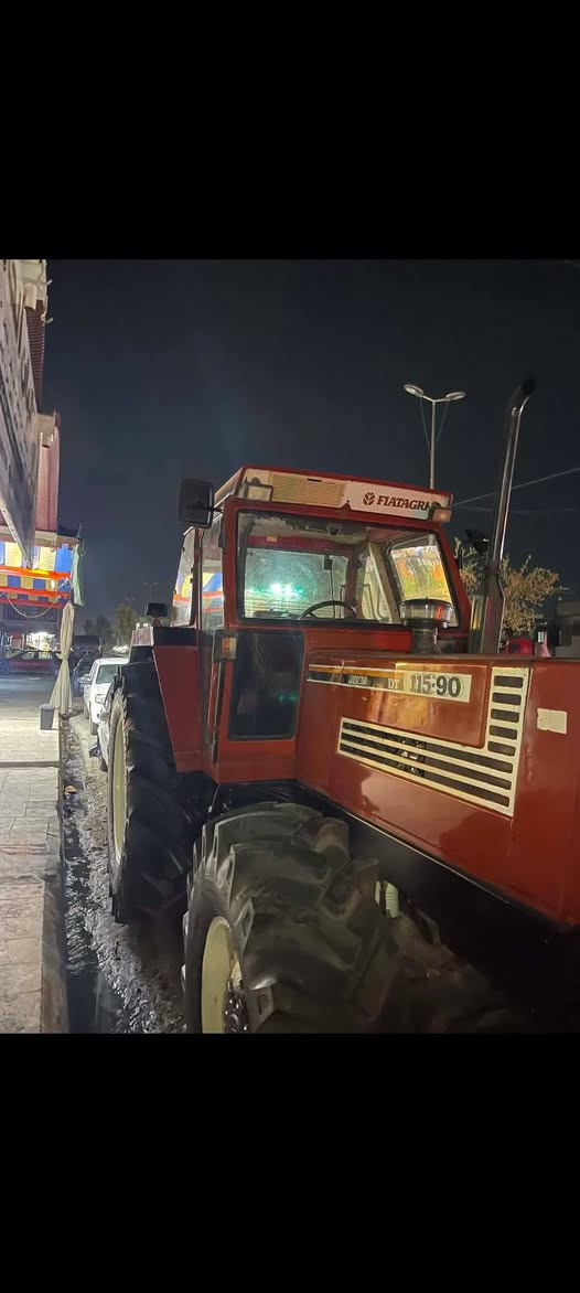 للبيع تركتر فيات 115
رقم انكيزي بسمي تحيويل مباشر مكينه كير اكسن كفاله عامه كلو شرط شركه مامفتوح برغي طخم تاير جديد خلفي وامامؤ مامشغل تبريد ثلج بك بل صفحه تركتر وضع شركه 
الاتصال ***********
