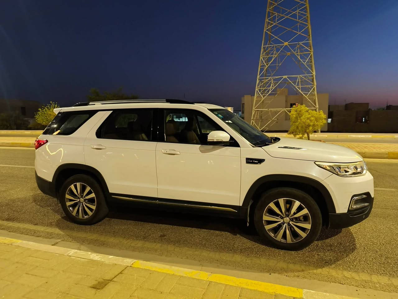 السلام عليكم
للبيع او مراوس سياره شانجان cs95 محرك 2000 تيربو  سبعه راكب رقم بغداد 
موديل 2019
لون ابيض السياره مكفوله
المواصفات 
تبريد ثلج 3 قطع منفصل
دخول ذكي
تشغيل بصمه
تشغيل عن بعد
جنطه كهربائي
شاشه حجم كبير
حساسات اماميه خلفيه و جانبيه
بصمة أبواب
جام اوتو
مري شفط
اشاير بالمري
اربعة انضمه قياده
نضام يكو اقتصادي
كشنات جلد للون جوزي
سايد بريك كهربائي
تحكم كراسي اماميه كهرباء
لد نهاري
لايت زنون بلادي
بنرامه
تحكم ستيرن اربع جهات
السياره بيهه بعد مواصفات هواي
سعر السياره 145 وبيهه مجال مكان السياره بغداد رقم الهاتف ***********
