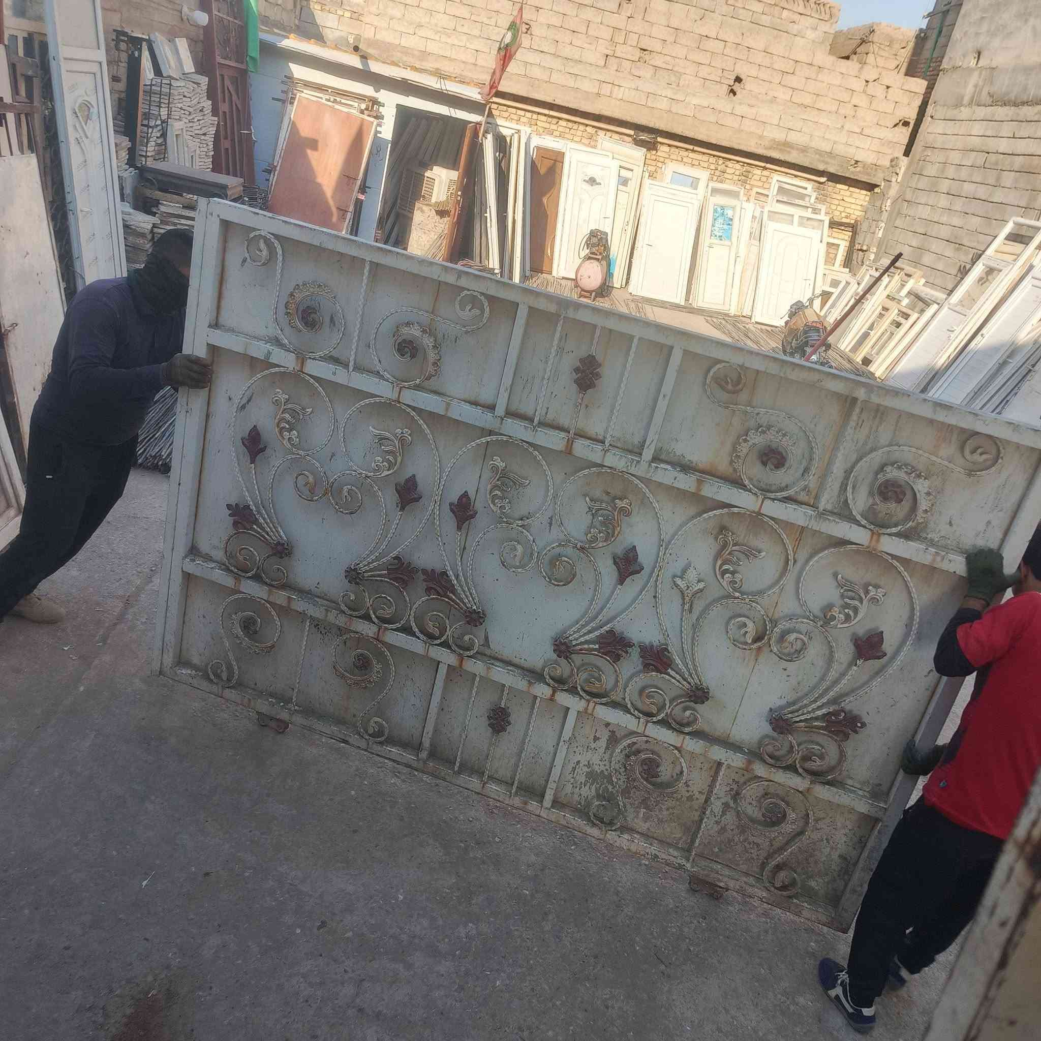 نوافيكم بجديد أول بأول بإدارة أحمد الويسي ديالى بلدروز شارع العلوه مقابل علوة بلدروز النموذجيه ***********
