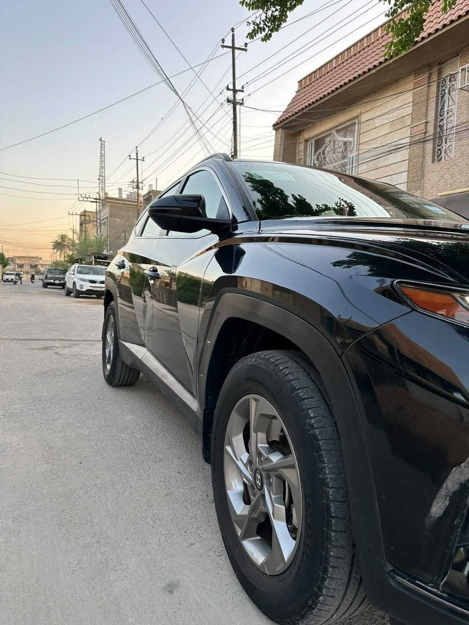 🚘 هيونداي توسان 2023
🇺🇸 وارد أمريكي كلين كلين
📍 ماشية 70 ألف كم
📑 رقم بغداد وباسمي — تحويل بنفس اليوم
⚙️ كشنات تدفئه 
      ستيرن تدفئه
    سايد بريك بصمه 
🖤 اللون: أسود
✨ سيارة حلوه كلش 
حادث حافه البنيد فقط 
بدون صبغ السيارة ولاقطره صبغ 

💰 السعر: 170$
🔸 وبيها مجال بسيط للطيبين 

📍 العنوان: بغداد – بغداد الجديدة
📞 ***********
