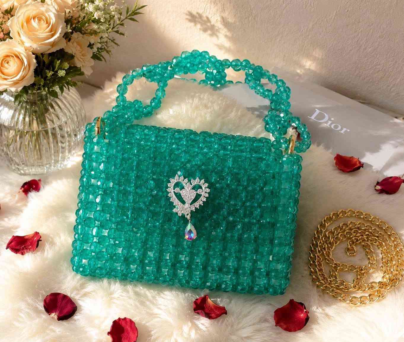السلام عليكم
حقائب هاند ميد توجد جملة ومفرد
للحجز والاستفسار التواصل على رقم الواتساب ***********
