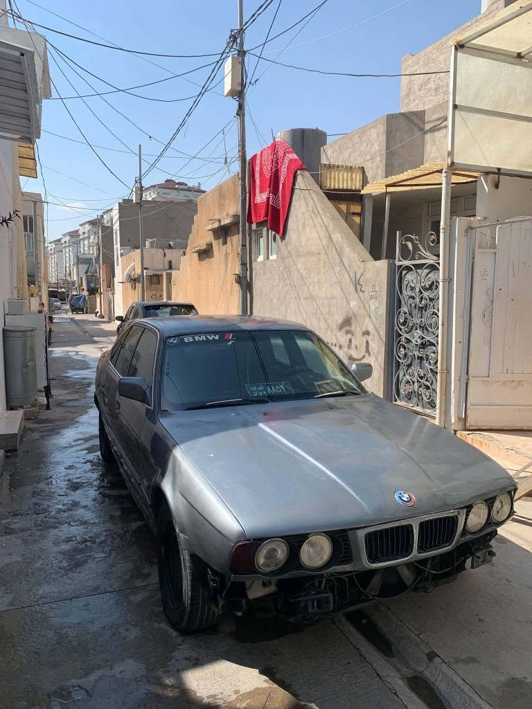 سه ره تا به ناوي خوايگه وره
بوفرؤشتن bmw520iگيرعادي
ته بريد له سه رسويج 🥶 4جام كاره با
مؤديل1991 ته بريد له مس 
پيشي كه پسه دواي لاي سايه ق ده عمي هه يه 
واجيهه ي له گه له ره قه مه كاني اسلين 
به شه رت مالي مه ده ني ايفرؤشم 
موسو براوه گيرومه كينه ي به شه رت
پيشو دواي تازه داگيراوه جركه ي تيانيه 
شوين سليماني
20گه لاوكه مي معامه له 
***********
گؤرينه وه كه م له سه ردلگرتن السليمانية, العراق
